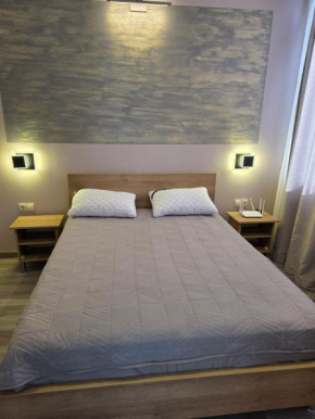 Davit apartments